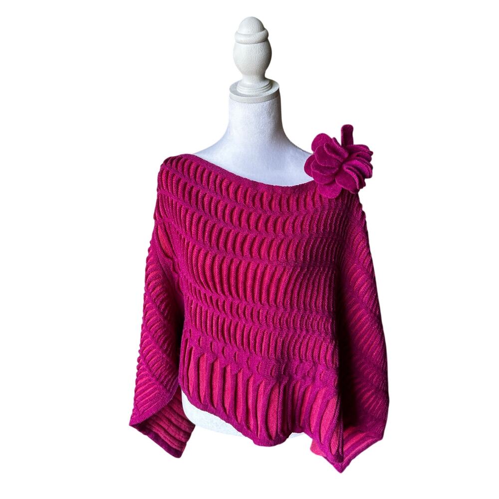 McConnell Irish Lambswool Poncho Shawl Magenta Pink Floral Brooch OS
